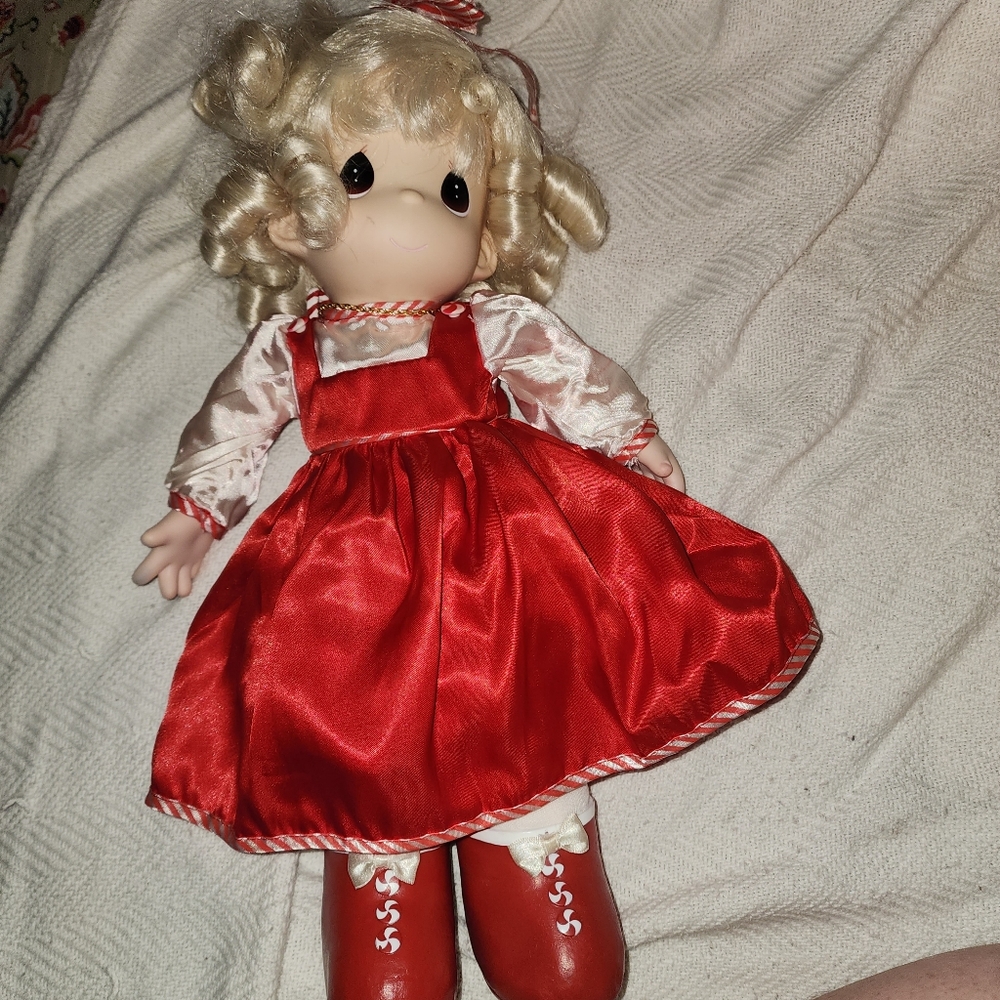 Christmas '99 precious moments doll
